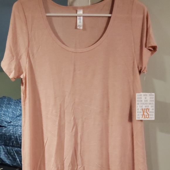 Classic T-shirts - Picture 1 of 2